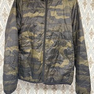 PINK Victoria's Secret camouflage CAMO Puffer Jacket